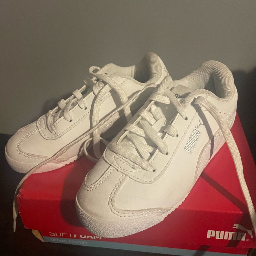 White Puma - Picture 2 of 4